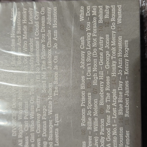 CD pack...The Country Outlaws. - Picture 6 of 9